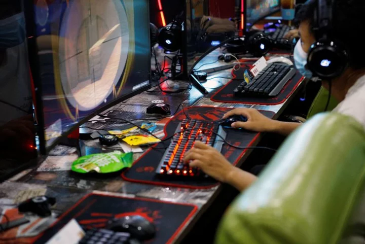 China grants approvals to 58 imported online games