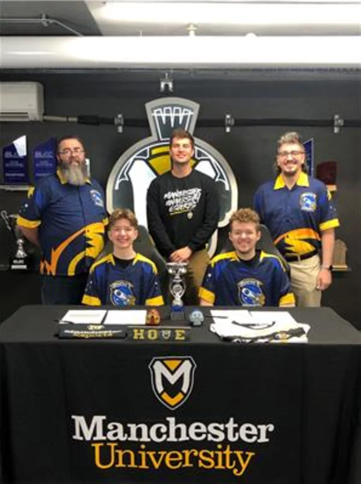 Indiana Brothers Receive Esports Scholarships From Manchester University