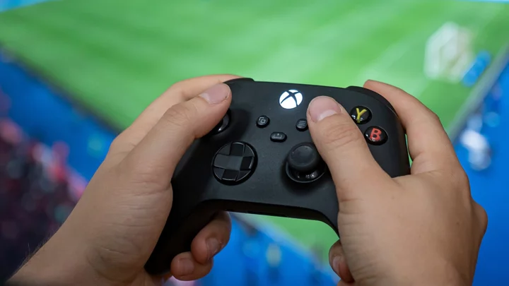 Microsoft to Let Gamers Record Xbox Voice Chats, Report Harassment