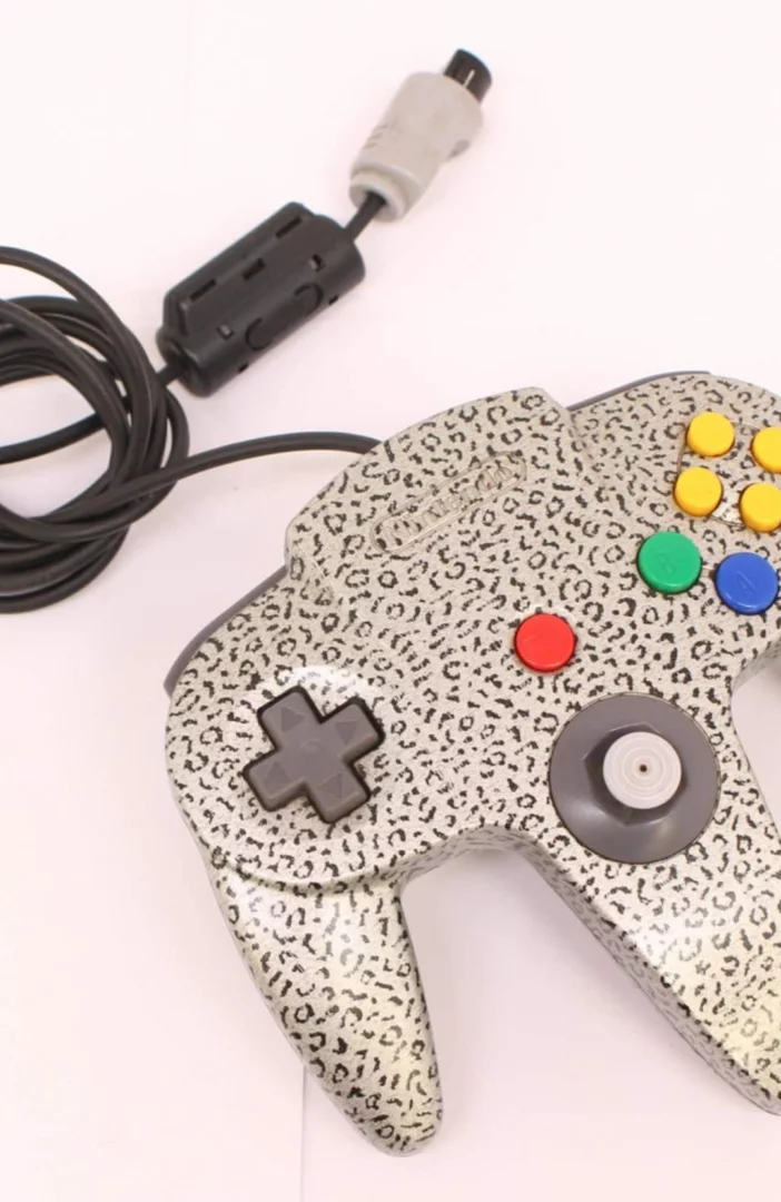 Ultra-rare Nintendo 64 Foxdata Chrome Leopard controller valued at small fortune