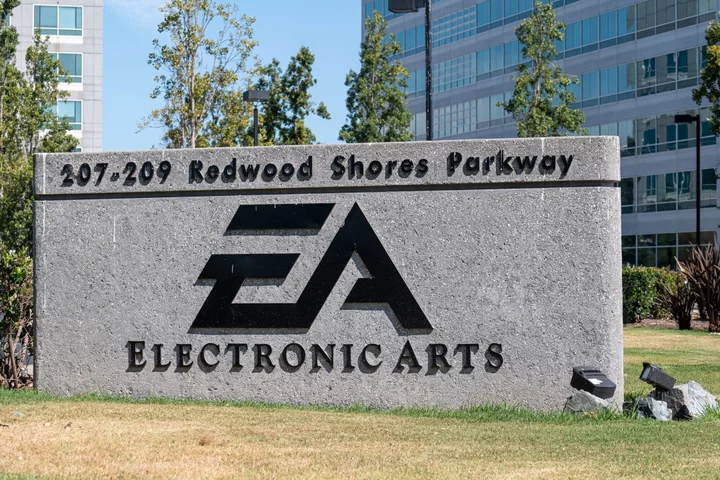 Electronic Arts Restructures, Names New Head of Entertainment