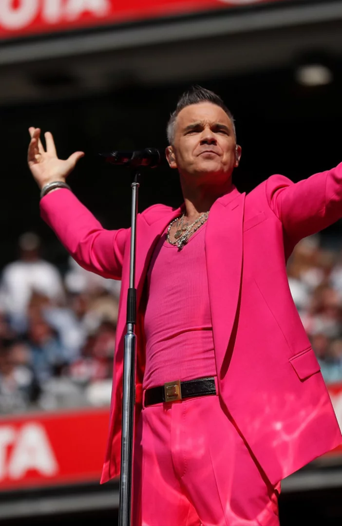 Robbie Williams wanted to be in FIFA so much, he apparently would have passed up the paycheck