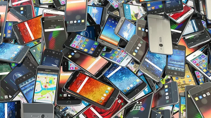 Don't Throw it Out: 10 Everyday Uses for Your Old Smartphone