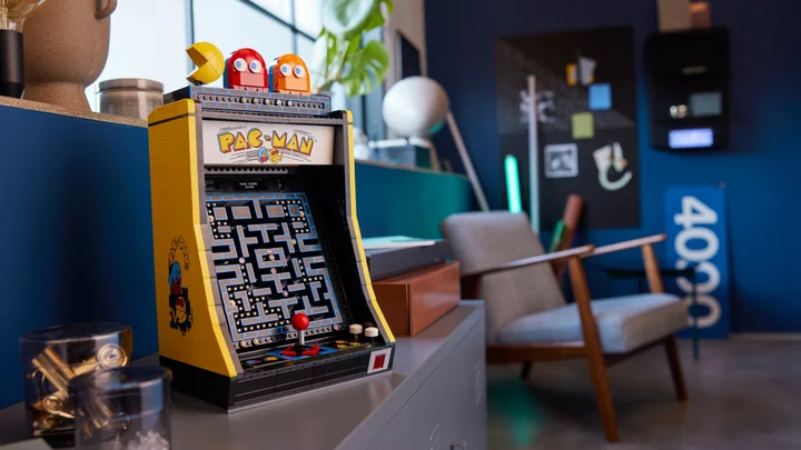 Lego's 'Pac-Man' set is made for '80s arcade lovers