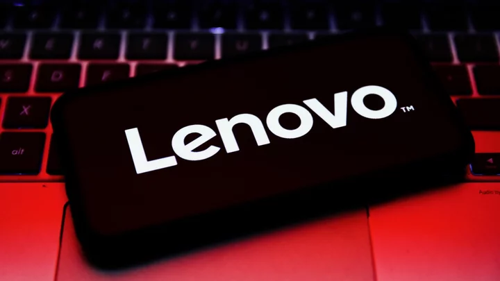 Lenovo Reportedly Working on Its Own Steam Deck Rival